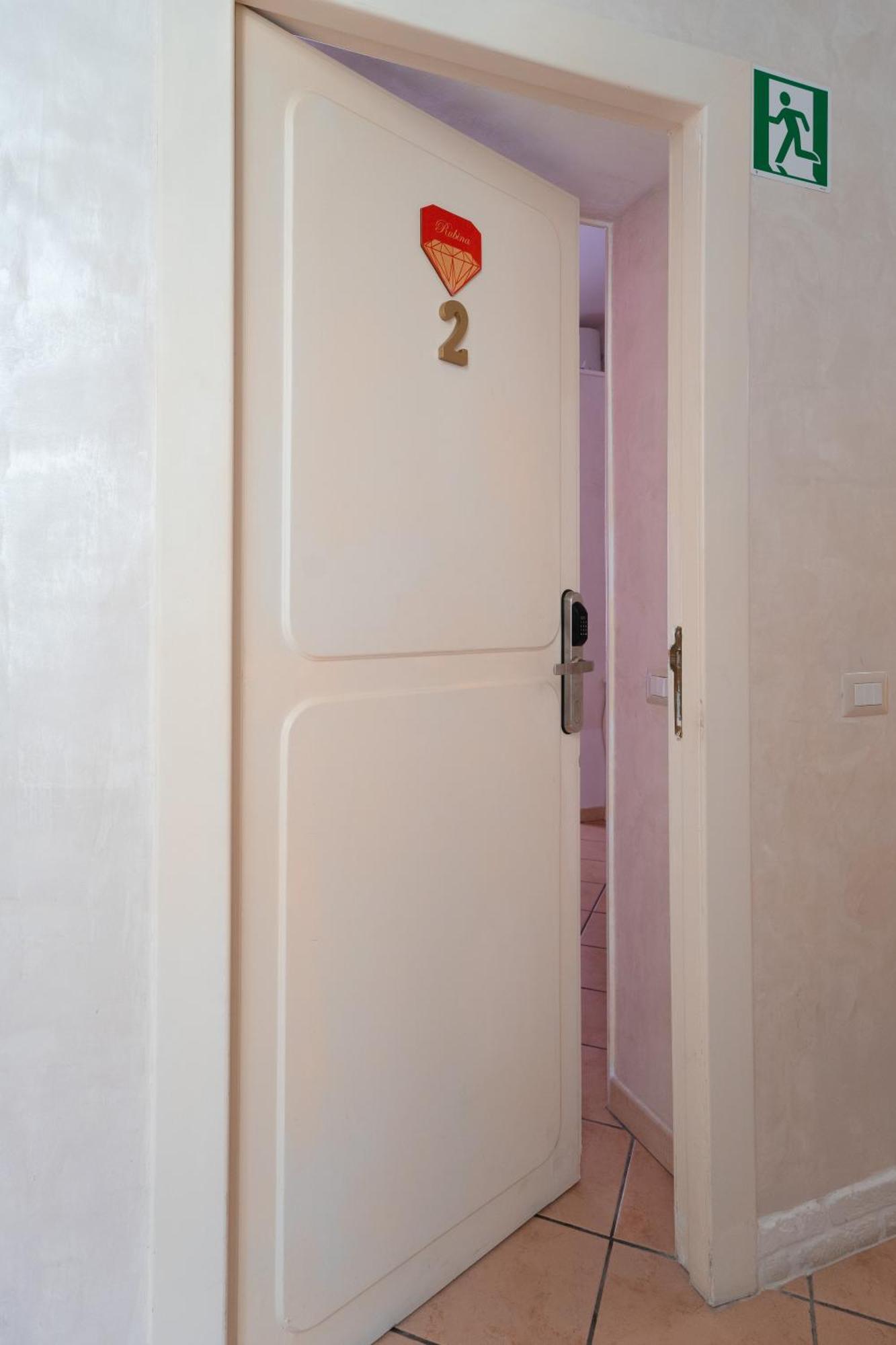 Bed and Breakfast Domus Premuda Рим Екстер'єр фото