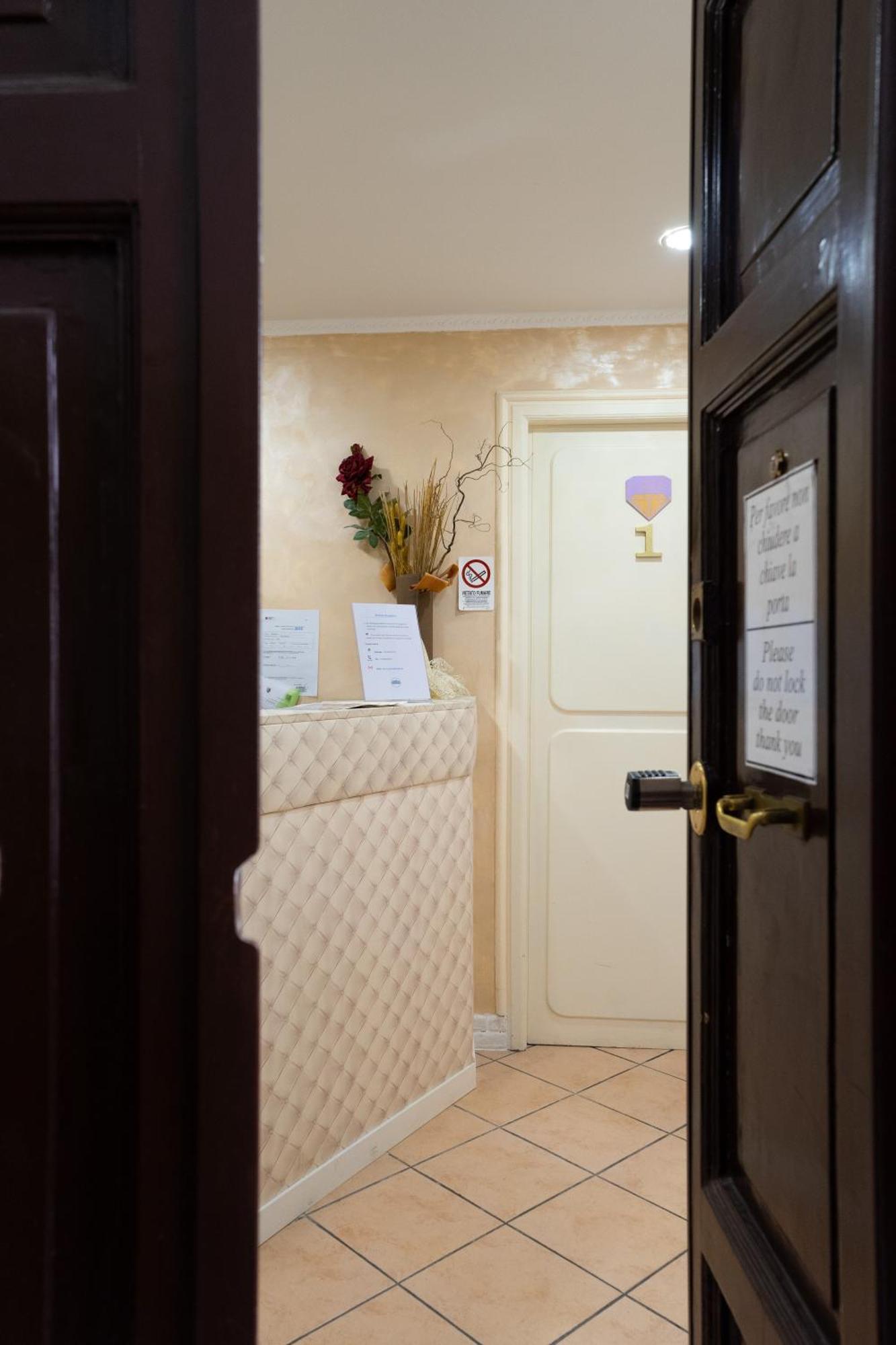 Bed and Breakfast Domus Premuda Рим Екстер'єр фото